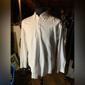 Like New mens Amazon Essentials XL white oxford dress shirt long sleeve cotton